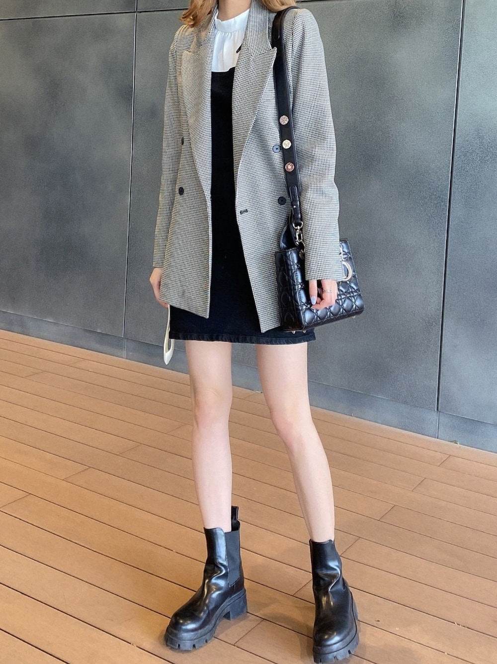 「プチプラコーデ、テーラードジャケット、カジュアルガーリー、大人カジュアル、カジュアルコーデ、春夏コーデ、ワンピース、ZARA、韓国ファッション」｜「ZARAのアイテム（テーラードジャケット、ブラウン系）」を使った、みちゃこさん（レディース・164cm）の春コーディネートの1枚目の写真