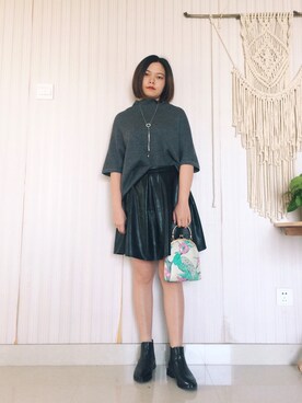 「荧酱手工のアイテム（トートバッグ、ベージュ系）」を使った、Cheny荧さん（レディース）の冬コーディネート