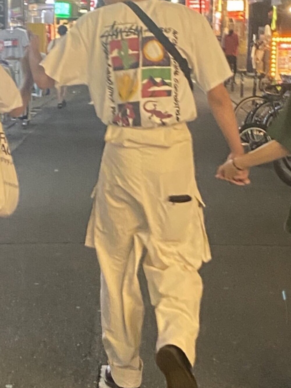 「Dr.Martens、stussy、RAG MACHINE、オーバーオール、おしゃれさんと繋がりたい、いいね、save、フォローお願いします🤑、古着MIX、instagramフォローお願いします、サロペット」｜「RAG MACHINEの【RAG MACHINE】デッキパンツ（サロペット/オーバーオール、ホワイト系）」を使った、Soma.さん（メンズ・182cm）の秋コーディネートの1枚目の写真