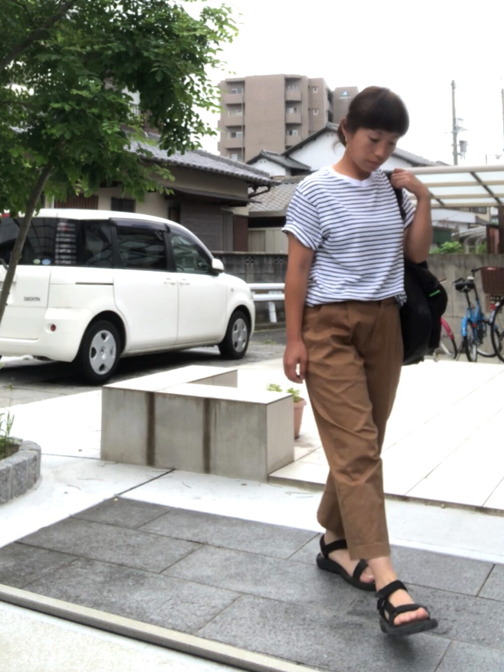 「夏コーデ、ラクチンコーデ、カジュアルコーデ、プチプラコーデ、Tシャツ、サンダル、スポーツサンダル、ビッグT、teva、ボーダートップス」｜「LOWRYS FARMのＵＳＡベーシックＴシャツ　783593 （Tシャツ/カットソー、ホワイト系）」を使った、こうさん（レディース・152cm）の夏コーディネートの1枚目の写真