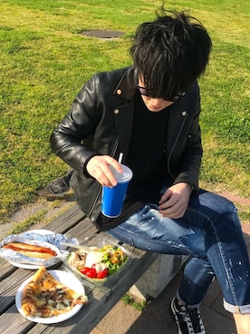 「ピクニック」｜「アイテム（ライダースジャケット）」を使った、Chojiさん（メンズ・173cm）の春コーディネート