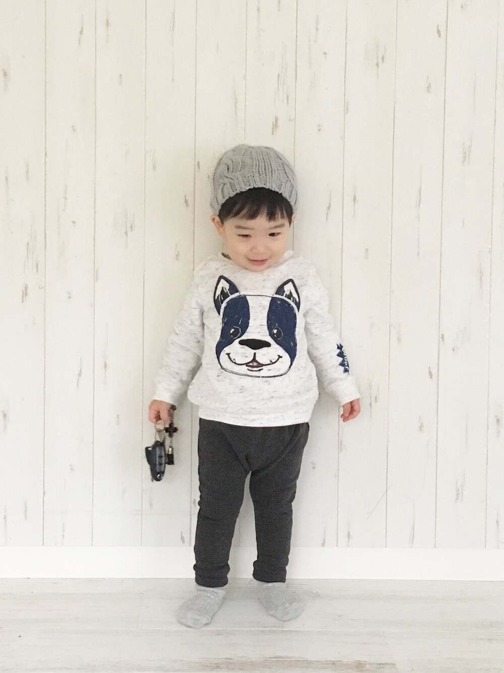 「キッズコーデ、キッズファッション、むすこーで、息子、韓国子供服、裏起毛、ニット帽、1歳、男の子」｜「H&Mのアイテム（ニットキャップ/ビーニー、グレー系）」を使った、rint.kaoriさん（キッズ・80cm）の秋コーディネートの1枚目の写真