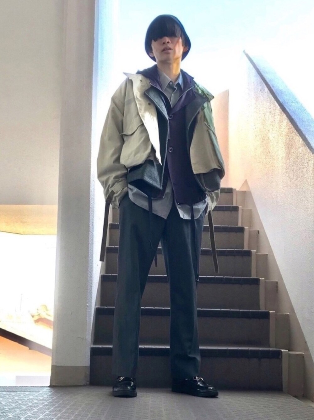 「お洒落さんとつながりたい、ootd、秋冬コーデ、ミリタリー、セットアップ、TOIRONIER、ZARA、URU、Dior、brooksbrothers」｜「Christian Diorのアイテム（シャツ/ブラウス、グレー系）」を使った、shinさん（メンズ・172cm）の秋コーディネートの1枚目の写真