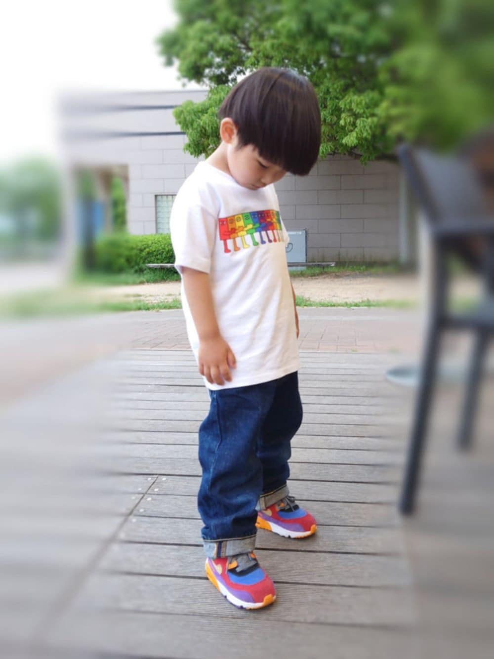 「GAP、Bape、bapekids、NIKE、デニム、Tシャツ」｜「NIKEのアイテム（スニーカー、その他）」を使った、hayumiさん（キッズ・100cm）の春コーディネートの1枚目の写真