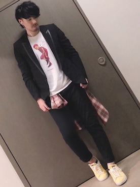 「アイテム（スニーカー、イエロー系）」を使った、Taboさん（メンズ・177cm）の秋コーディネート