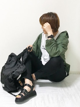 「ベルトサンダル」｜「アイテム（ジャケット/アウター）」を使った、erina さん（レディース・165cm）の春コーディネート