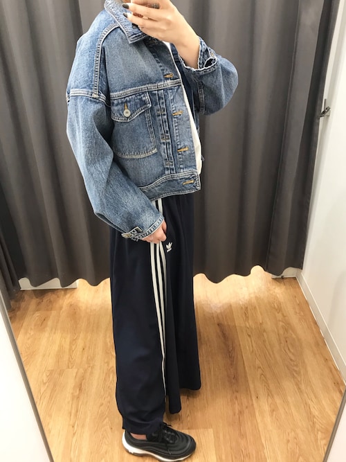 adidas（アディダス）の「オリジナルス スカート[3 STRIPES LONG
