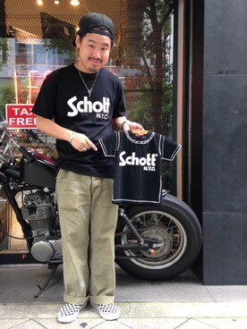 「SCHOTT」｜「アイテム（スリッポン）」を使った、wakiさん（メンズ・165cm）の夏コーディネート