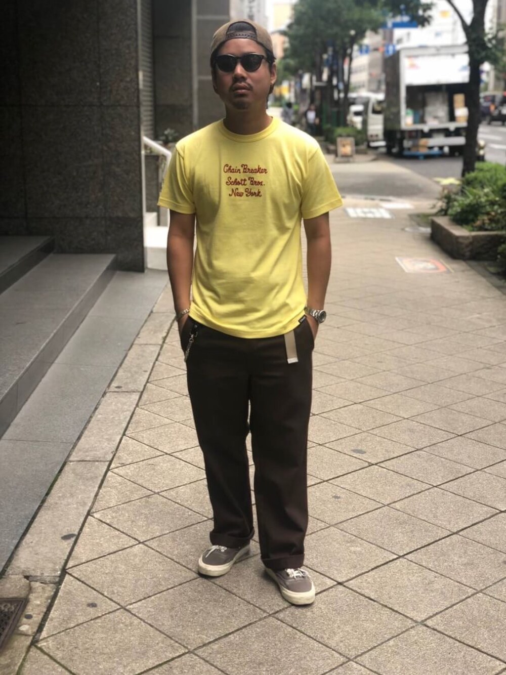 「夏だ！Tシャツ着よう！、Tシャツ、おしゃれさんと繋がりたい、シンプル、大人カジュアル、今日のコーデ、カジュアルコーデ、いいね、save、フォローお願いします🤑、SCHOTT、ootd」｜「schottのSchott/ショット/EMBROIDERED T-SHIRT CHAIN BREAKER/刺繍Tシャツ チェーンブレイカー（Tシャツ/カットソー、ブラック系）」を使った、wakiさん（メンズ・165cm）の夏コーディネートの1枚目の写真