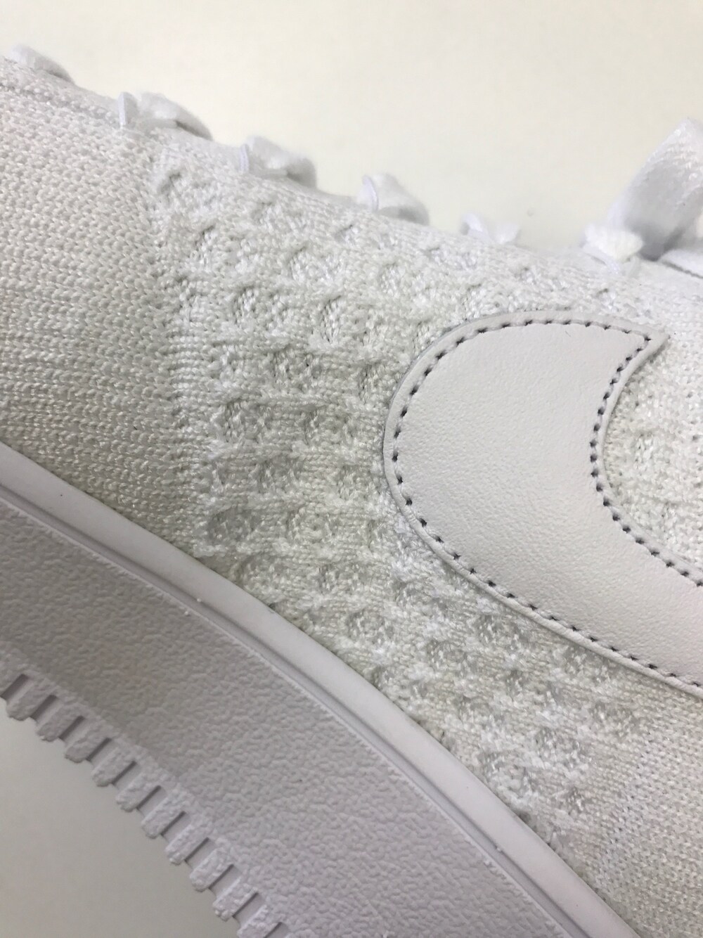 「AF1」｜「NIKEのアイテム（スニーカー、ホワイト系）」を使った、海の家さん（メンズ・172cm）の春コーディネートの1枚目の写真