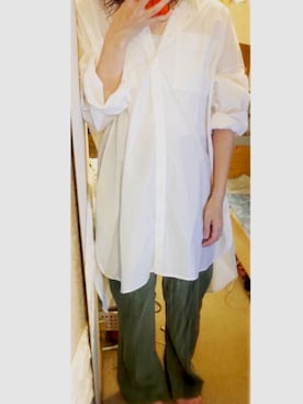 「HAPTICのアイテム（シャツ/ブラウス、ホワイト系）」を使った、YUKIさん（レディース）の春コーディネート