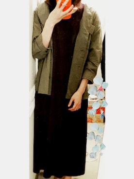 「LEPSIM（レプシィム）のノーカラーミリタリーシャツ　842380（シャツ/ブラウス、グリーン系）」を使った、YUKIさん（レディース）の春コーディネート