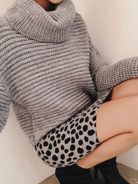 「オールグレー」｜「アイテム（スカート）」を使った、RESEXXYさん（レディース・158cm）の秋コーディネート