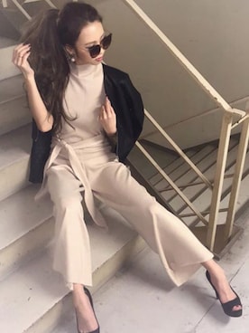 「アイテム（つなぎ/オールインワン、ベージュ系）」を使った、RESEXXYさん（レディース・164cm）の春コーディネート
