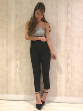 「二次会」｜「アイテム（つなぎ/オールインワン）」を使った、RESEXXYさん（レディース・163cm）の春コーディネート