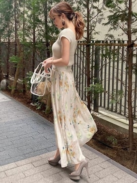 「リゼクシー」｜「アイテム（ニット/セーター）」を使った、RESEXXYさん（レディース・157cm）の春コーディネート