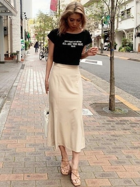 「リゼクシー」｜「アイテム（トップス）」を使った、RESEXXYさん（レディース・164cm）の春コーディネート