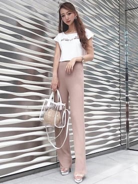 「リブニットパンツ」｜「アイテム（パンツ）」を使った、RESEXXYさん（レディース・160cm）の夏コーディネート