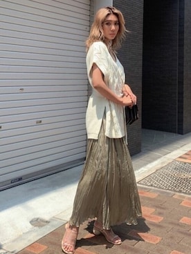 「リゼクシー」｜「アイテム（ニット/セーター）」を使った、RESEXXYさん（レディース・164cm）の秋コーディネート