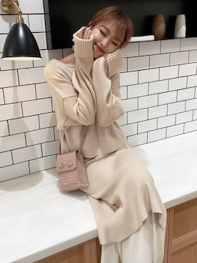 「リゼクシー」｜「アイテム（トップス）」を使った、RESEXXYさん（レディース・157cm）の秋コーディネート