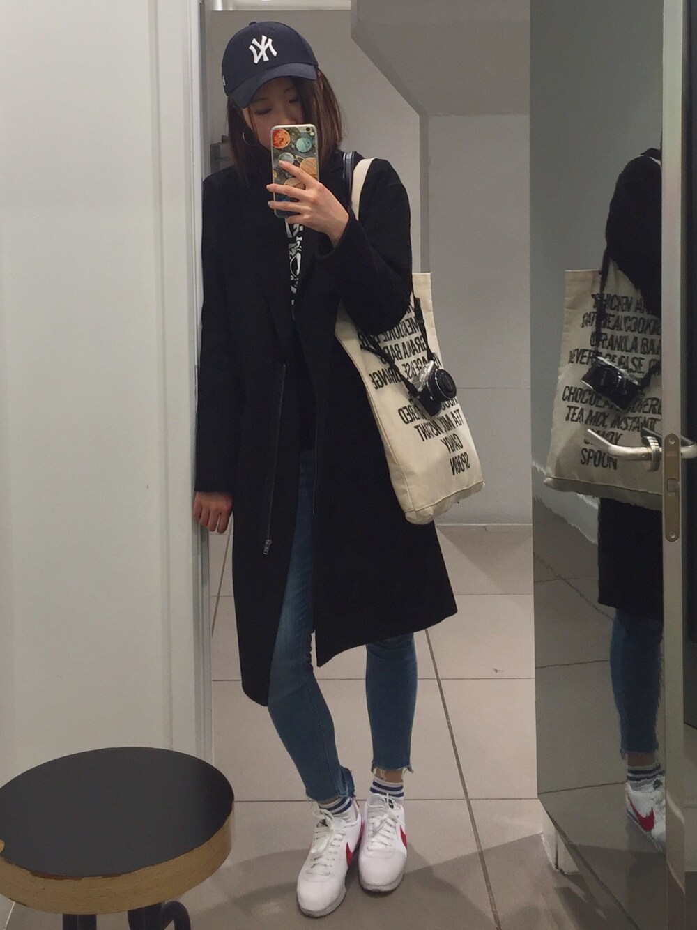 「休日スタイル、outfit、春コーデ、UK」｜「ZARAのアイテム（カバーオール、ブラック系）」を使った、faaacyさん（レディース・165cm）の春コーディネートの1枚目の写真