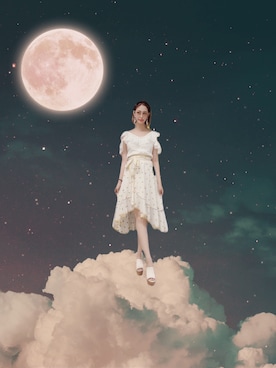 「MARC JACOBS（マークジェイコブス）のアイテム（スカート）」を使った、イロハ レナさん（レディース・163cm）の夏コーディネート