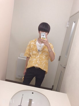 「UNIQLO（ユニクロ）のウルトラストレッチジーンズ（デニムパンツ、ブラック系）」を使った、kaito🌱さん（メンズ・171cm）の秋コーディネート