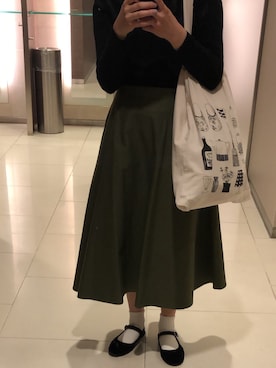 「SVEC（シュベック）のアイテム（その他シューズ）」を使った、草さん（レディース・155cm）の秋コーディネート