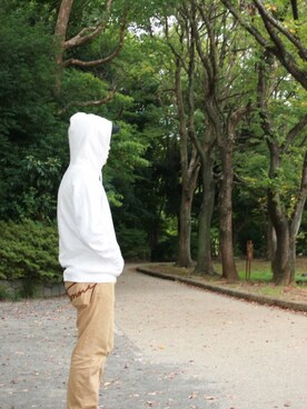 「TOMMY（トミー）のアイテム（チノパンツ）」を使った、soraoさん（メンズ・175cm）の秋コーディネート