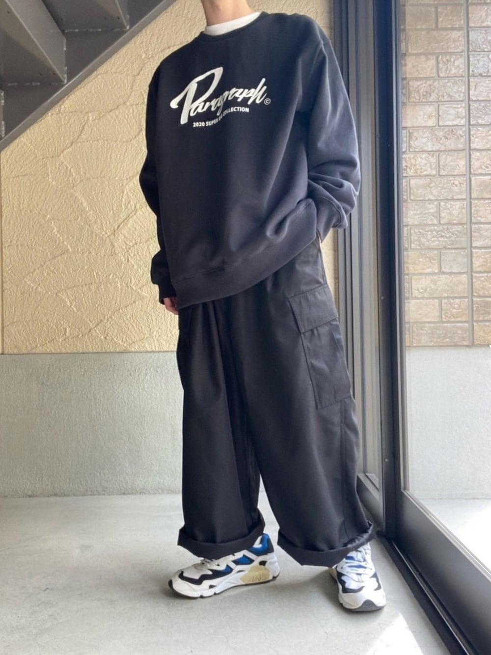 「UNIQLO U、Paragraph、aceshop、カーゴパンツ、New Balance、Klasse14、ストリート、コムドット、いいね、save、フォローお願いします🤑、これが私をアゲる服」｜「UNIQLOのクルーネックＴ（長袖）（Tシャツ/カットソー、ホワイト系）」を使った、manoさん（メンズ・168cm）の春コーディネートの1枚目の写真