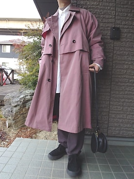 「アイテム（トレンチコート、ピンク系）」を使った、しょーわさん（メンズ・168cm）の春コーディネート