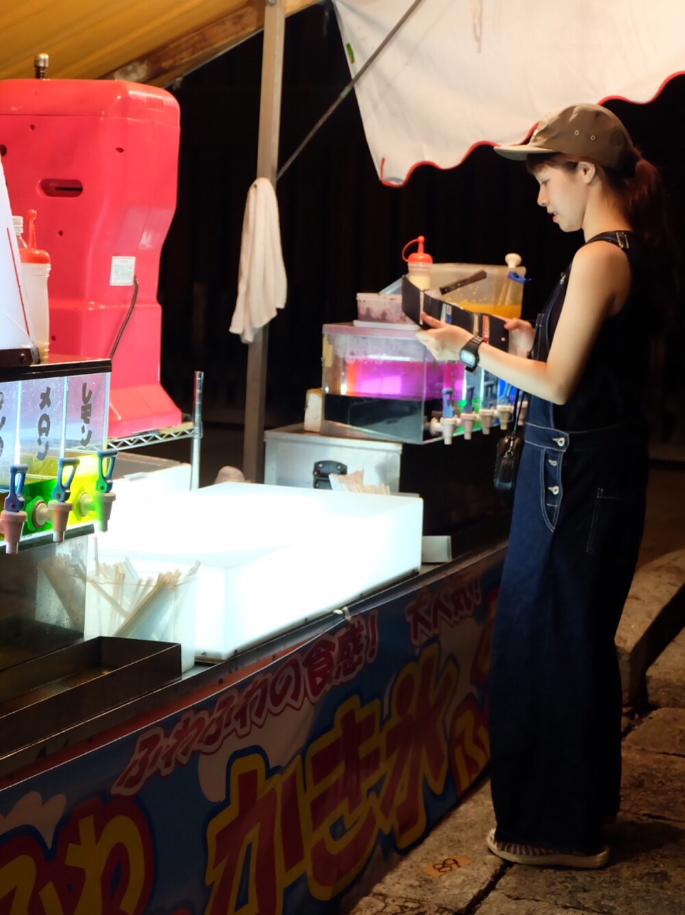 「夏、ラクチンコーデ、ゆるコーデ、サンダル、シンプルコーデ、夏祭り、暑い」｜「Supreme のアイテム（キャップ、グリーン系）」を使った、アサカさん（レディース・152cm）の夏コーディネートの1枚目の写真