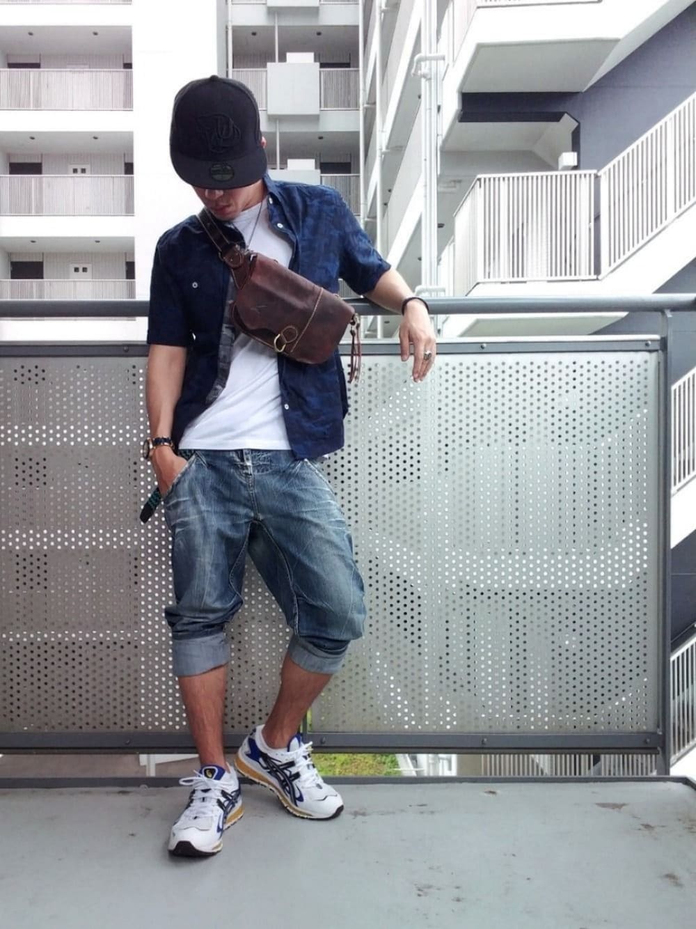 「プチプラ、低身長、アシックス、Ain soph、キャップ、迷彩、おしゃれさんと繋がりたい、UVERworld、ユニクロ、休日スタイル」｜「ASICSのasics ゲル カヤノ GEL-KAYANO 5 360 1021a159（スニーカー、ホワイト系）」を使った、ゆきだるまさん（メンズ・168cm）の夏コーディネートの1枚目の写真