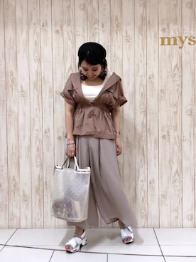 ｲ ﾄ ﾘ ﾅさんのコーディネート