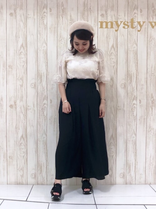 Mysty Woman 札幌ステラプレイス店ｲ ﾄ ﾘ ﾅさんのその他パンツを使ったコーディネート Zozotown