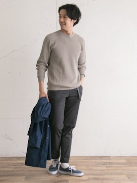 「春ニット」｜「アイテム（ステンカラーコート）」を使った、Taniさん（メンズ・172cm）の冬コーディネート