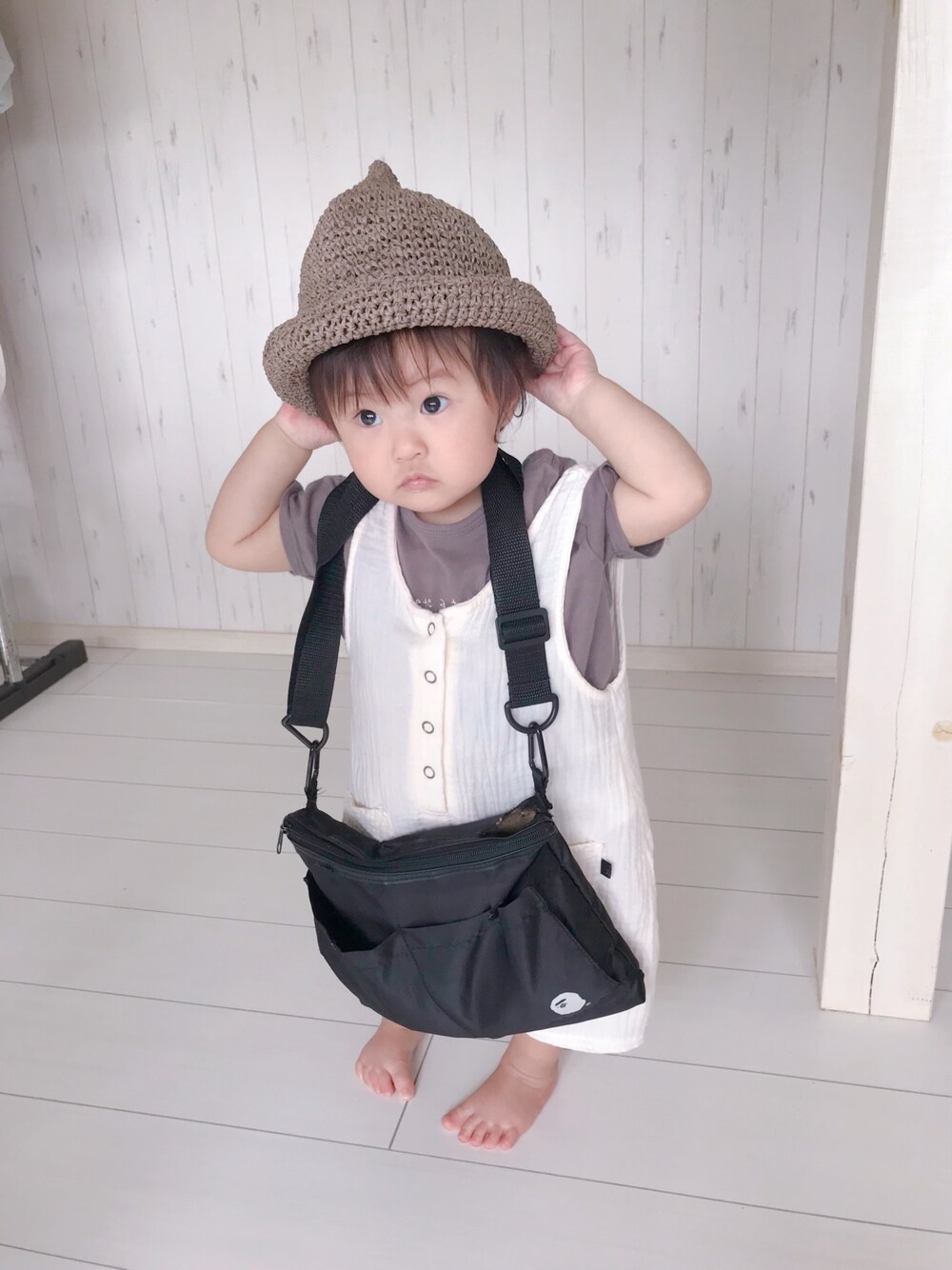 「夏だ！Tシャツ着よう！、キッズファッション、休日スタイル、キッズコーデ、おしゃれさんと繋がりたい、おんなのこコーデ、1歳、いいね、save、フォローお願いします🤑、カフェオレコーデ、なつこーで」｜「Birthdayのアイテム（オールインワン・サロペット、ホワイト系）」を使った、miipuuさん（キッズ・80cm）の夏コーディネートの1枚目の写真