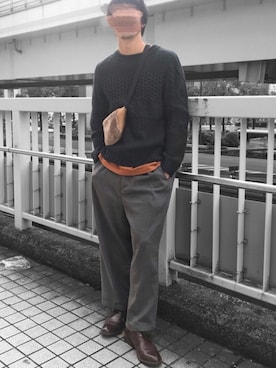 「ダークグリーン」｜「アイテム（ニット/セーター）」を使った、SHINさん（メンズ・174cm）の秋コーディネート