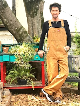 「アイテム（つなぎ/オールインワン）」を使った、Arlindo Grundさん（メンズ・183cm）の秋コーディネート