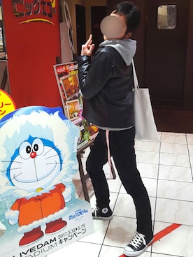 「GU（ジーユー）のアイテム（パーカー、グレー系）」を使った、コバンヌさん（メンズ・163cm）の春コーディネート