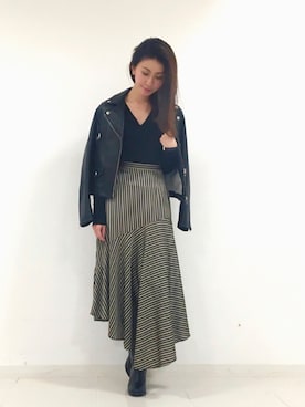「DRWCYS（ドロシーズ）のアイテム（ライダースジャケット）」を使った、DRWCYS・PR 生駒典子さん（レディース・159cm）の冬コーディネート