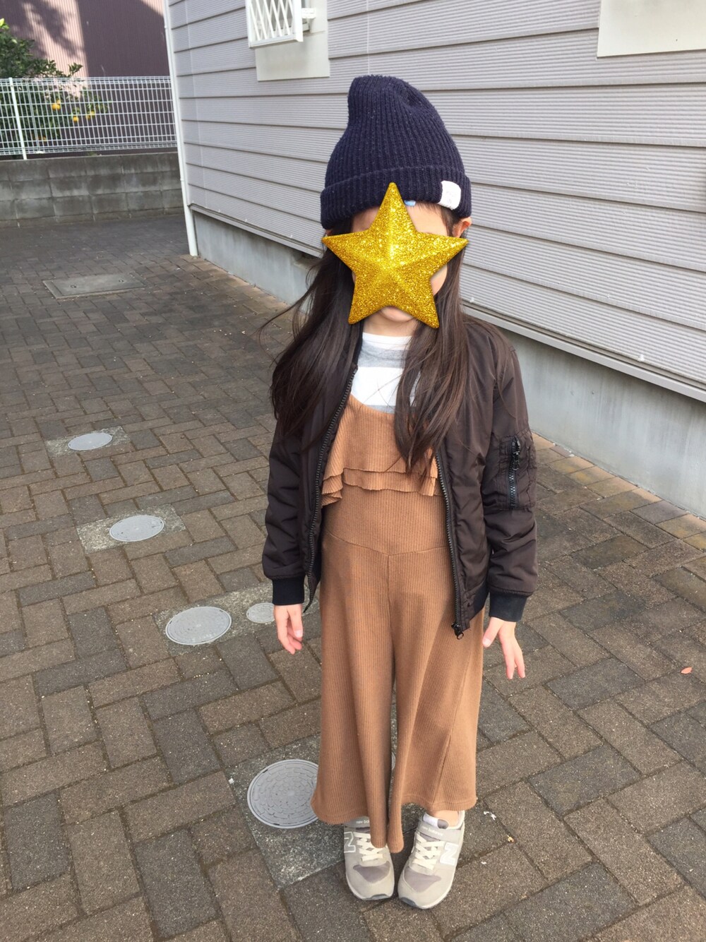 「MA-1、オールインワン」｜「CIAOPANIC TYPYのソフトツイルMA-1（MA-1、ブラック系）」を使った、nianさん（キッズ・110cm）の冬コーディネートの1枚目の写真