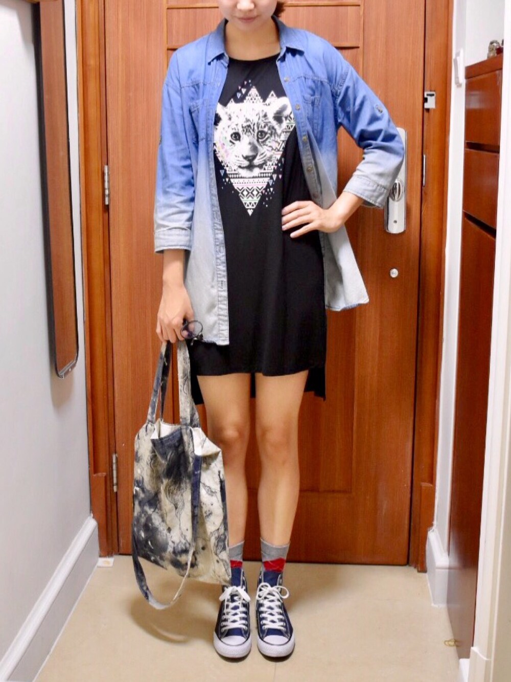 「casual、summer、ladystyle、hongkong」｜「6IXTY8IGHTのアイテム（ワンピース、ブラック系）」を使った、Clarissaさん（レディース・172cm）の春コーディネートの1枚目の写真
