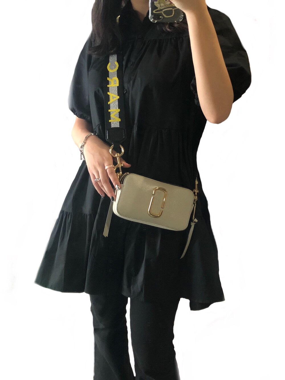 「お洒落さんとつながりたい、休日スタイル、ブラックコーデ、ZARA、GRL、シャツワンピース、シンプルコーデ」｜「ZARAのアイテム（ワンピース/ドレス、ブラック系）」を使った、サクラさん（レディース・161cm）の秋コーディネートの1枚目の写真