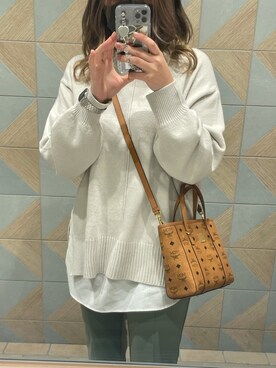 「GUコーデ」｜「アイテム（デジタル腕時計）」を使った、サクラさん（レディース・161cm）の冬コーディネート