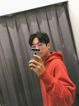 「通勤穿搭」｜「アイテム（パーカー）」を使った、舍守さん（メンズ・173cm）の秋コーディネート