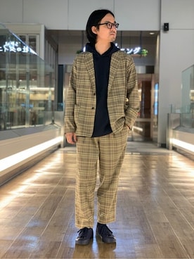 「417 EDIFICE（フォーワンセブンエディフィス）のアイテム（パーカー）」を使った、HIROSEさん（メンズ・174cm）の春コーディネート