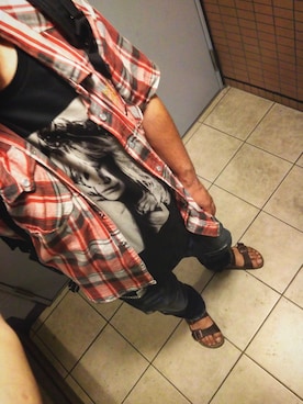 「BIRKENSTOCK（ビルケンシュトック）の＜BIRKENSTOCK（ビルケンシュトック）＞ ARIZONA BIRKOFLOR/サンダル¨ ◆（サンダル）」を使った、ひでさん（メンズ・176cm）の夏コーディネート