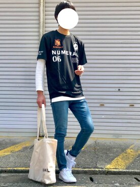 「NUMERALS（ヌメラルズ）のアイテム（Tシャツ/カットソー）」を使った、ノエル（40代お洒落コーデ）さん（メンズ・178cm）の夏コーディネート