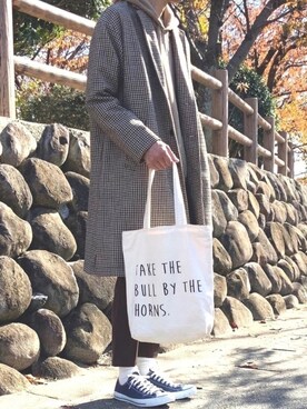 「coen（コーエン）のアイテム（チェスターコート）」を使った、ノエル（40代お洒落コーデ）さん（メンズ・178cm）の秋コーディネート